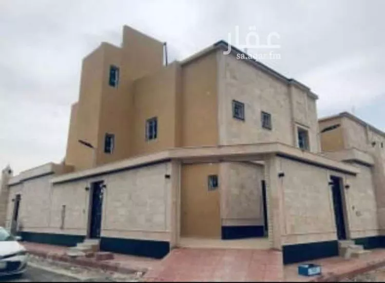 فيلا للبيع في شارع رقم 129, حي ظهرة لبن, مدينة الرياض, منطقة الرياض صورة 2