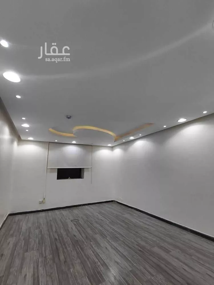 مكتب تجاري للإيجار في شارع عبدالله ابن سعود ابن عبدالعزيز الفرعي, حي الحمراء, مدينة الرياض, منطقة الرياض صورة 5