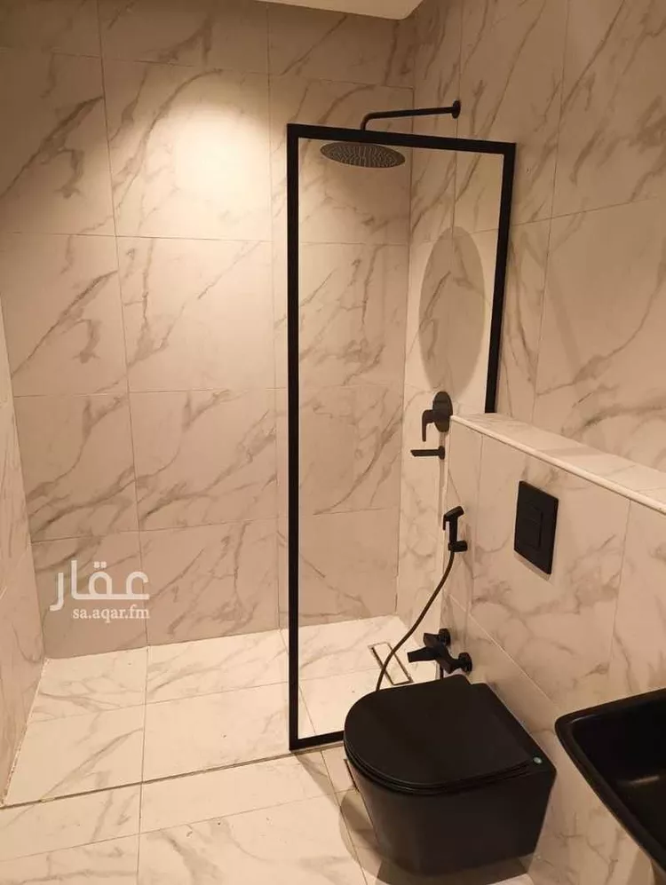 شقة للإيجار في شارع محمد بن عبدالعزيز الدغيثر, حي الملقا, مدينة الرياض, منطقة الرياض صورة 2