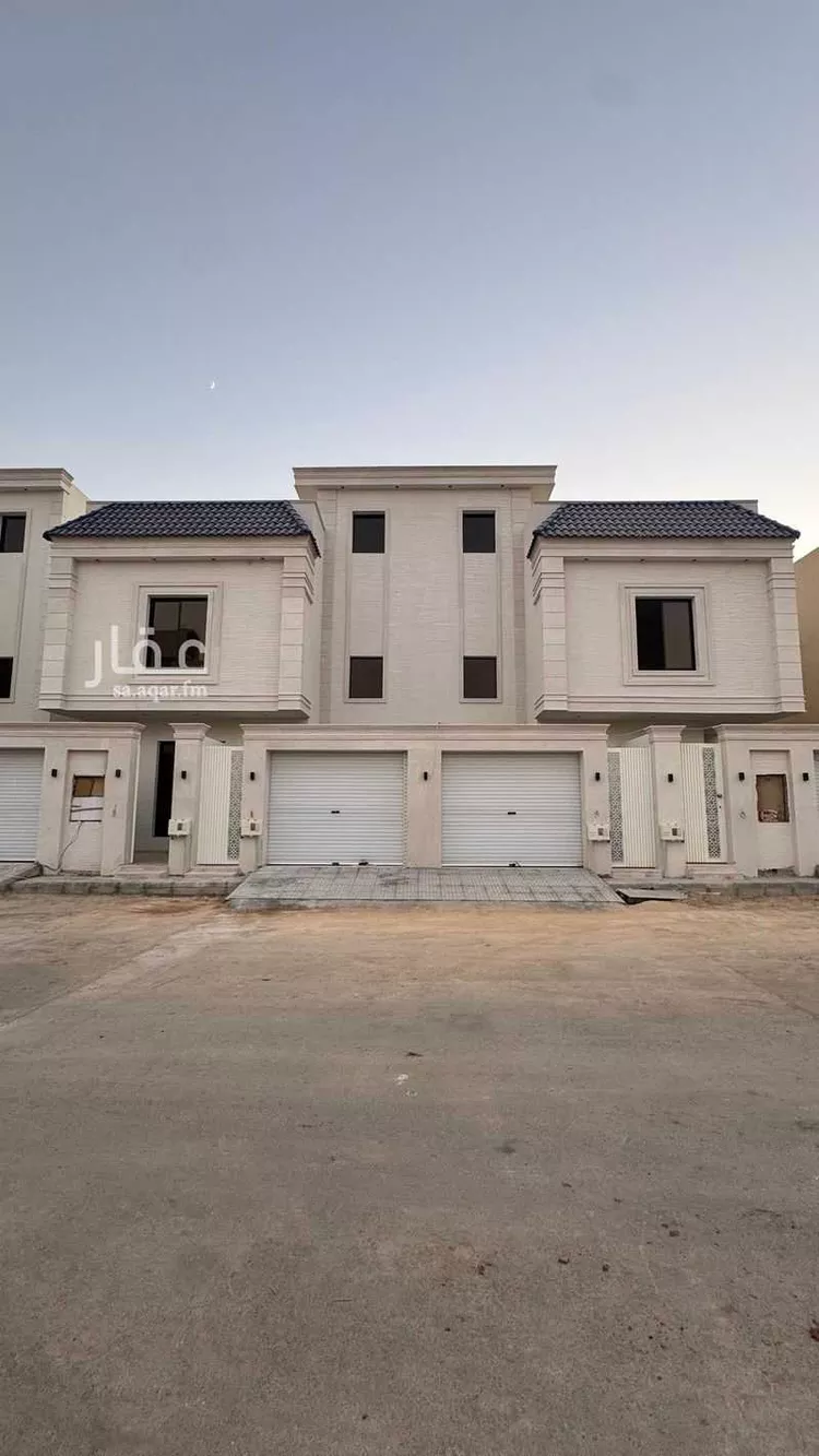 دور للبيع في شارع أحمد الكازروني, حي عكاظ, مدينة الرياض, منطقة الرياض