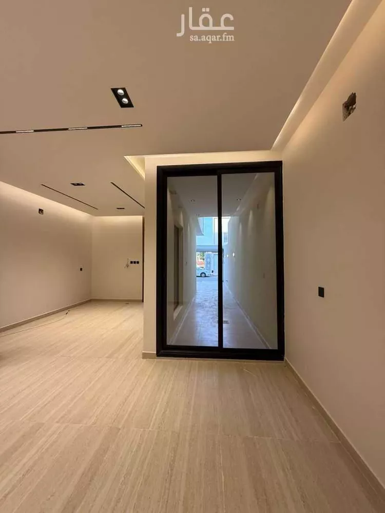 دور للبيع في شارع إبراهيم الهاشمي, حي عكاظ, مدينة الرياض, منطقة الرياض صورة 5