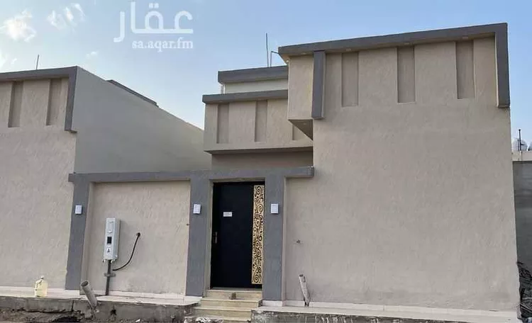 فيلا للبيع في شارع عبدالله الفيصل, حي الخالدية, مدينة الدوادمي, منطقة الرياض