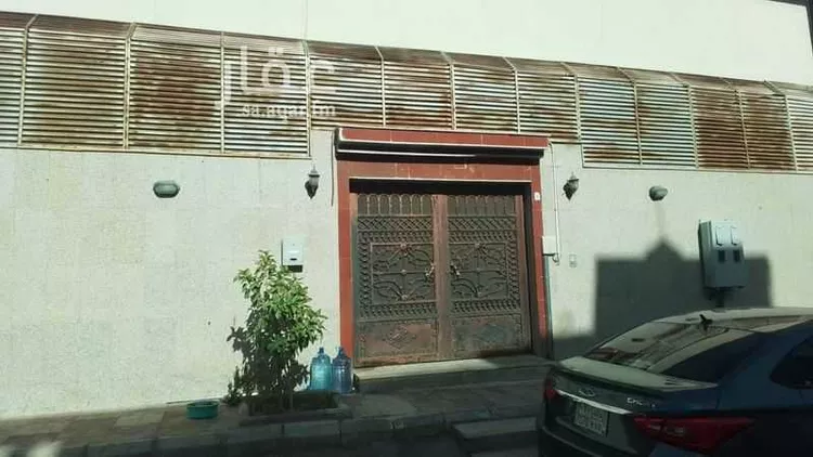 دور للبيع في شارع عبدالرحمن بن مخلوف ، حي الدفاع ، المدينة المنورة ، منطقة المدينة المنورة