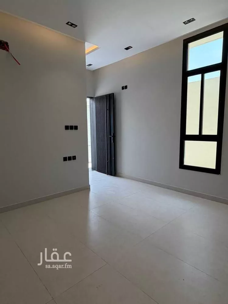 فيلا للبيع في شارع كعب بن حذيفة ، حي الشفا ، الرياض ، منطقة الرياض صورة 3