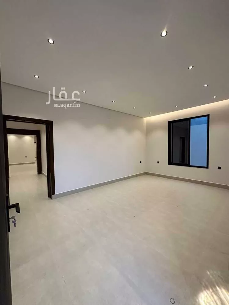 Floor for Sale in Riyadh Al Janadriyah 9