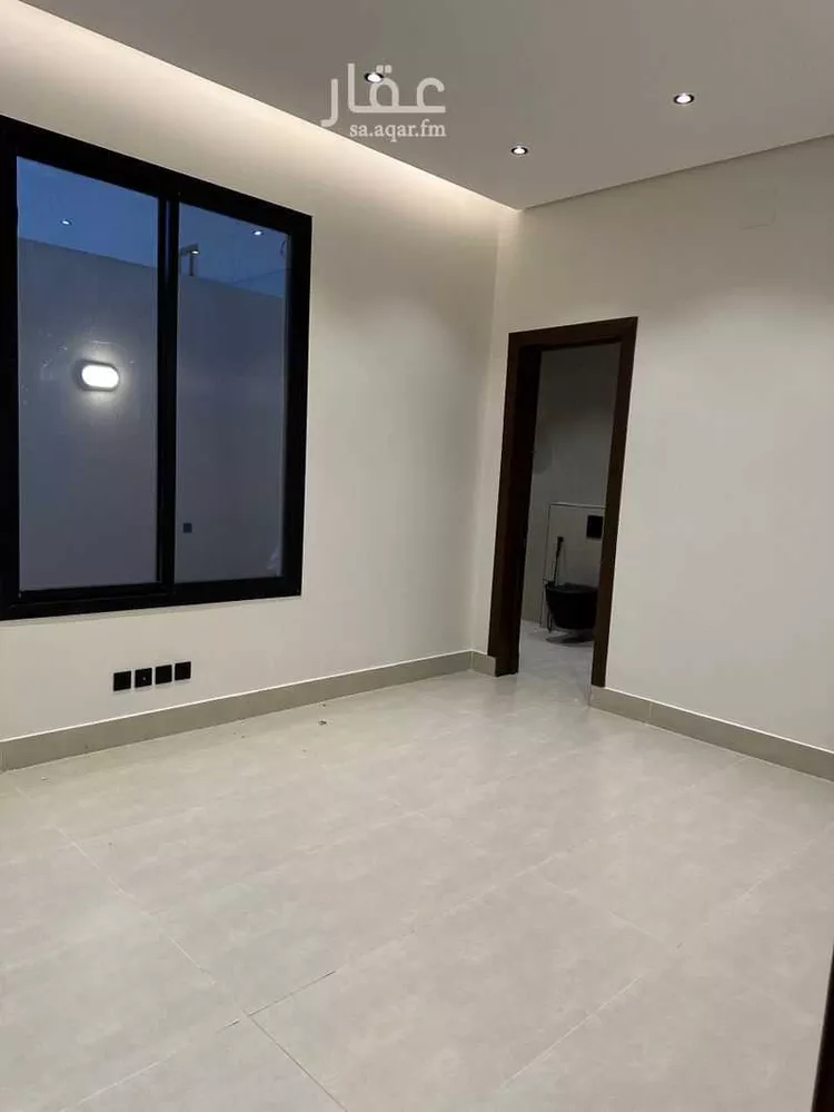 Floor for Sale in Riyadh Al Janadriyah 12
