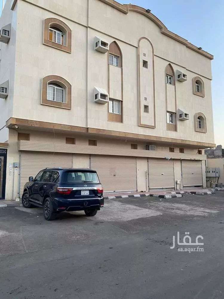محل للإيجار في شارع عبدالله بن الربيع ، حي شظاة ، المدينة المنورة ، منطقة المدينة المنورة