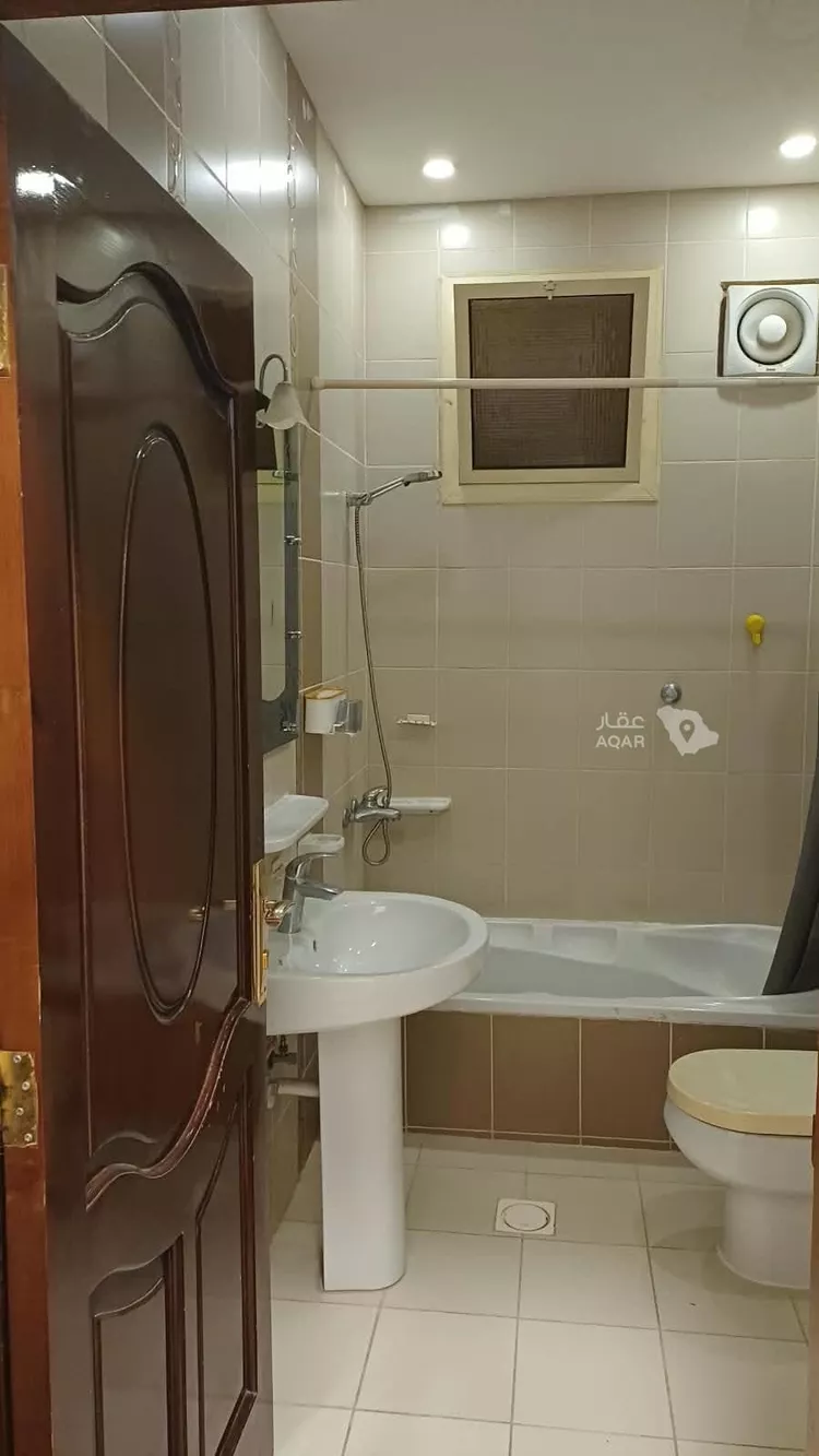 Apartment for Rent in Medina Al Khalidiyah 2