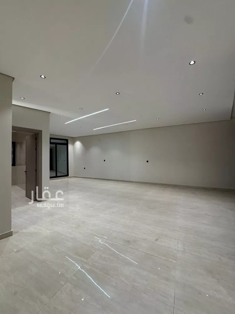 فيلا للبيع في شارع ابن الكناني, حي ضاحية الملك فهد, مدينة الدمام, المنطقة الشرقية صورة 3