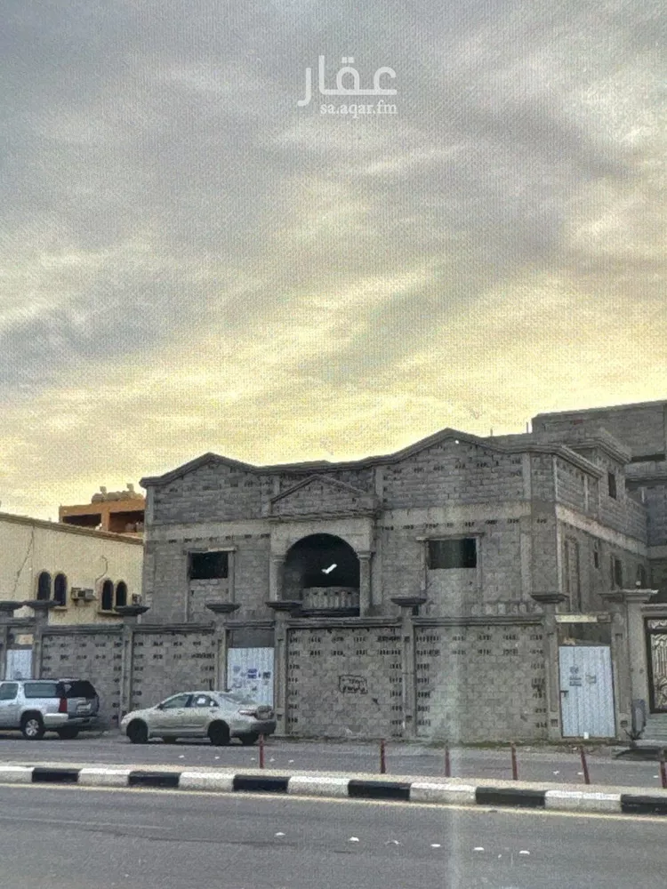 دور للبيع في شارع طلحة بن عبيدالله, حي بدر, مدينة الدمام, المنطقة الشرقية