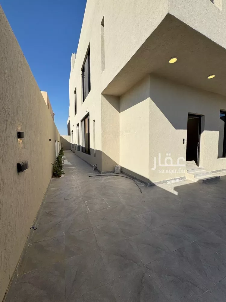 فيلا للبيع في شارع حرب ابن اسماعيل, حي ضاحية الملك فهد, مدينة الدمام, المنطقة الشرقية صورة 3