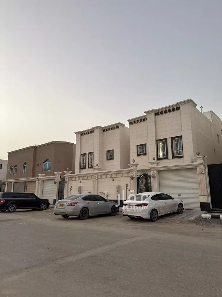 فيلا للبيع في شارع جازان, حي ضاحية الملك فهد, مدينة الدمام, المنطقة الشرقية صورة 2