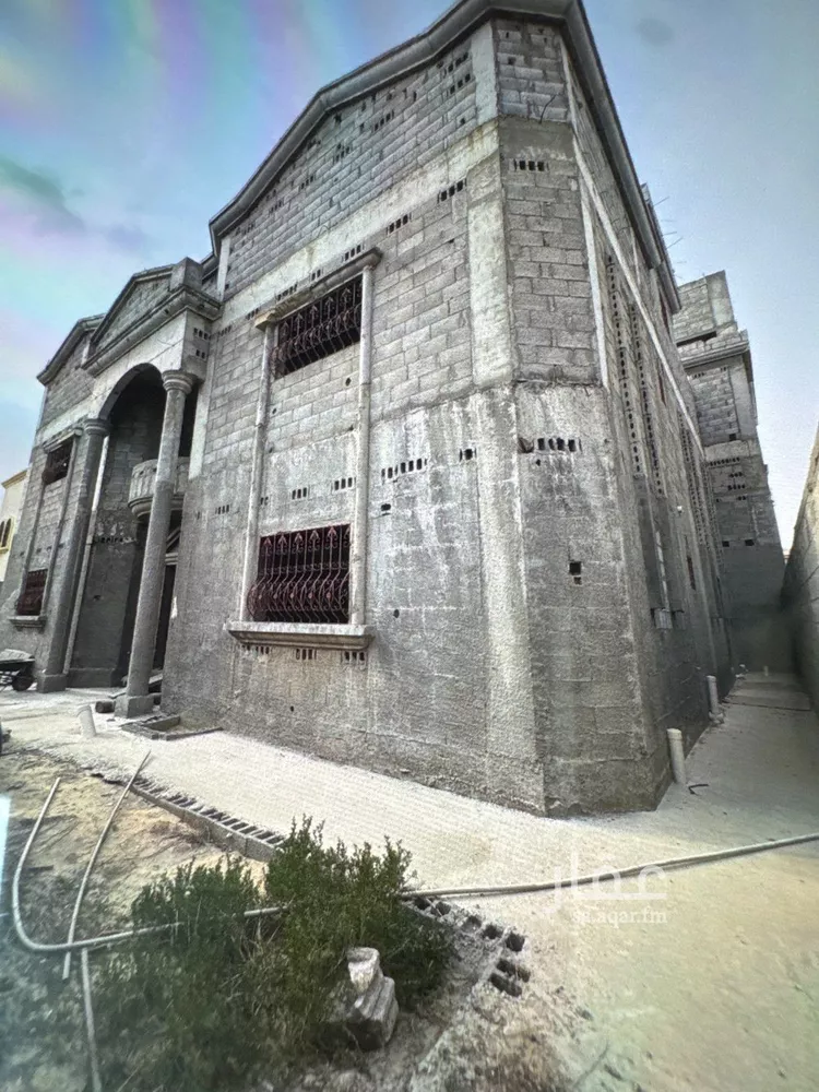 دور للبيع في شارع طلحة بن عبيدالله, حي بدر, مدينة الدمام, المنطقة الشرقية صورة 3