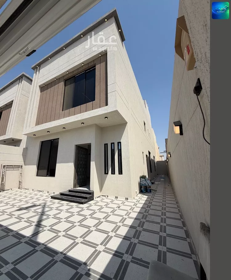 فيلا للبيع في شارع غالب بن حمزة, حي ضاحية الملك فهد, مدينة الدمام, المنطقة الشرقية صورة 2