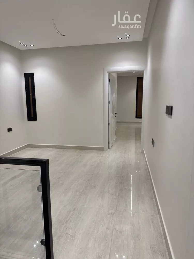 فيلا للبيع في شارع  جابر الصباح, حي ضاحية الملك فهد, مدينة الدمام, المنطقة الشرقية صورة 3