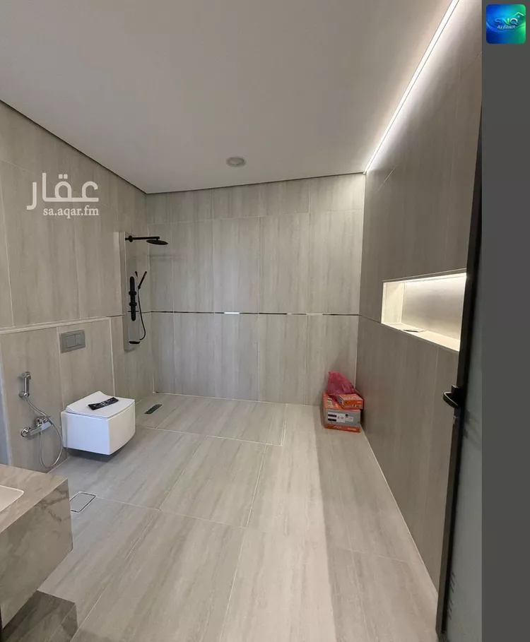فيلا للبيع في شارع تقي الدين الحموي, حي ضاحية الملك فهد, مدينة الدمام, المنطقة الشرقية 13