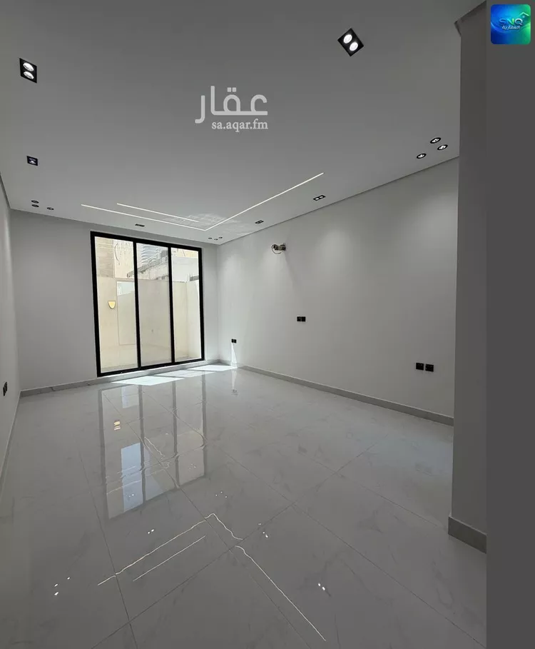 فيلا للبيع في شارع تقي الدين الحموي, حي ضاحية الملك فهد, مدينة الدمام, المنطقة الشرقية 12
