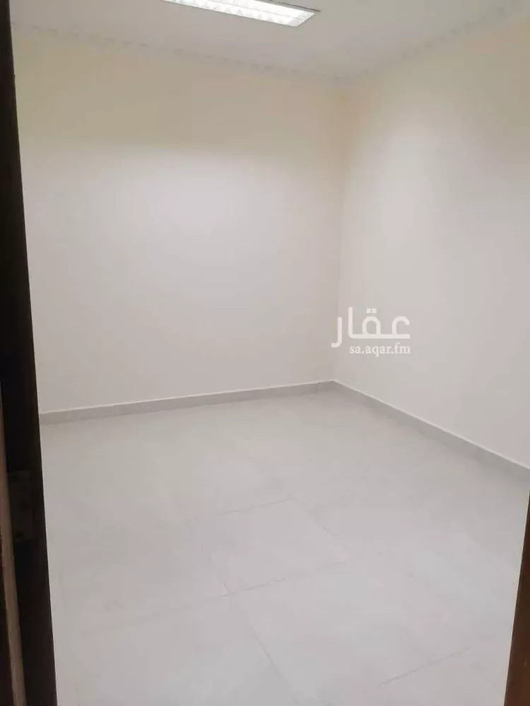 عمارة للإيجار في شارع الثاني, حي الثقبة, مدينة الخبر, المنطقة الشرقية صورة 3