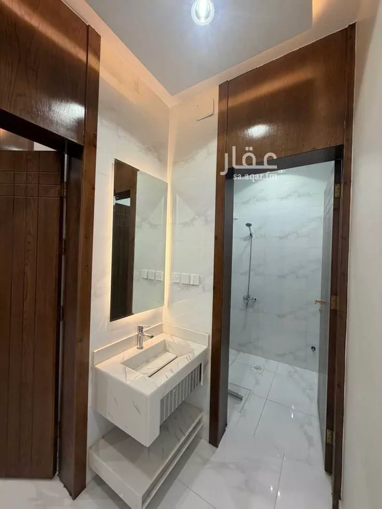 Floor for Sale in Khamis Mushait Ar Rabie 9