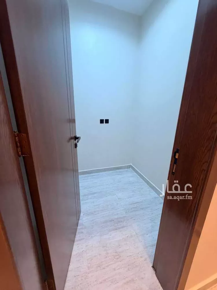 شقة للبيع في شارع العام, حي الزهور, مدينة أبها, منطقة عسير صورة 2