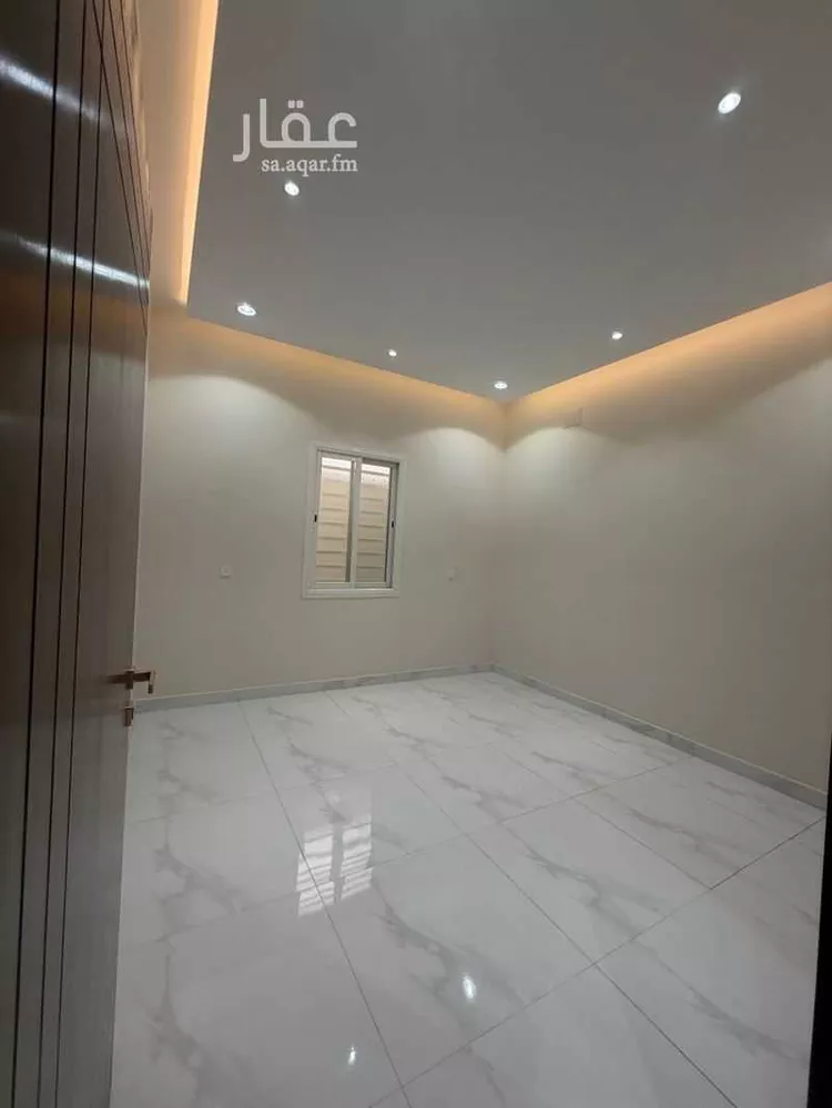 Floor for Sale in Khamis Mushait Ar Rabie 11