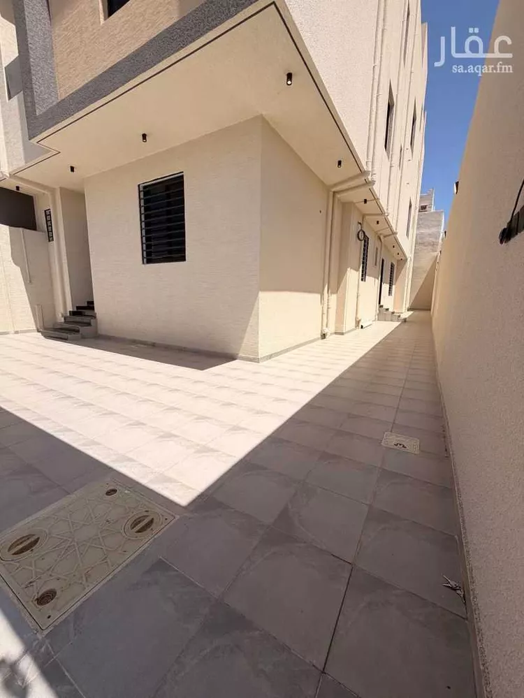 شقة للبيع في شارع العام, حي الزهور, مدينة أبها, منطقة عسير صورة 3