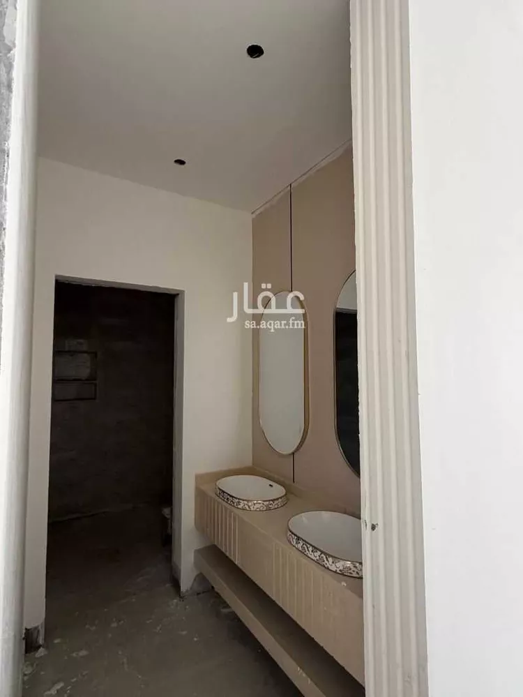 فيلا للبيع في شارع اسماعيل العبدي, حي الأمواج, مدينة الخبر, المنطقة الشرقية صورة 2