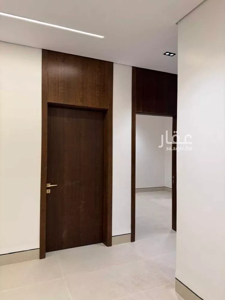 Floor for Sale in Riyadh Al Janadriyah صورة 2