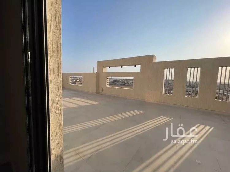 دور للبيع في شارع الشهيد احمد معيض شينان القرني, حي حكومي1, مدينة جدة, منطقة مكة المكرمة 19