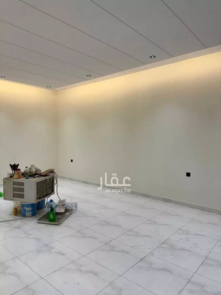 Floor for Sale in Riyadh Tuwaiq 8