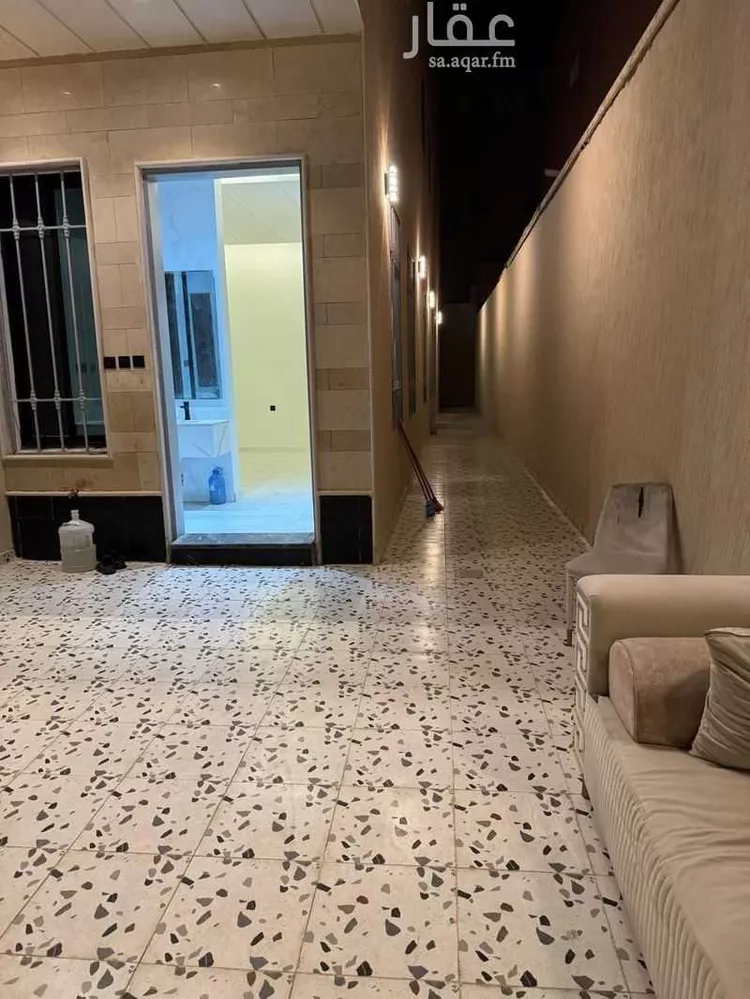 Floor for Sale in Riyadh Tuwaiq 9