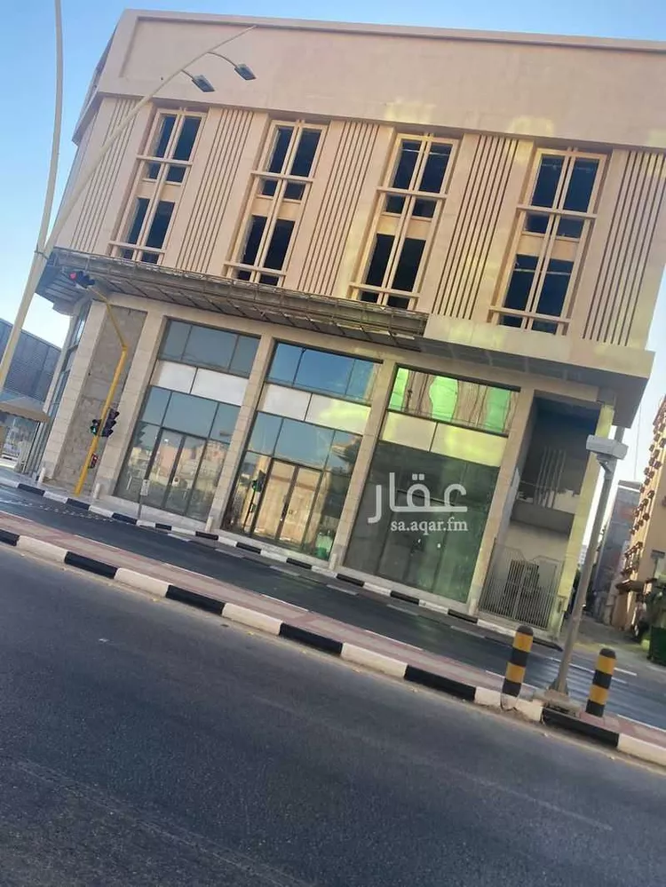 عمارة للإيجار في شارع شارع الامير حمود بن عبدالعزيز, حي مدينة العمال, مدينة الخبر, المنطقة الشرقية