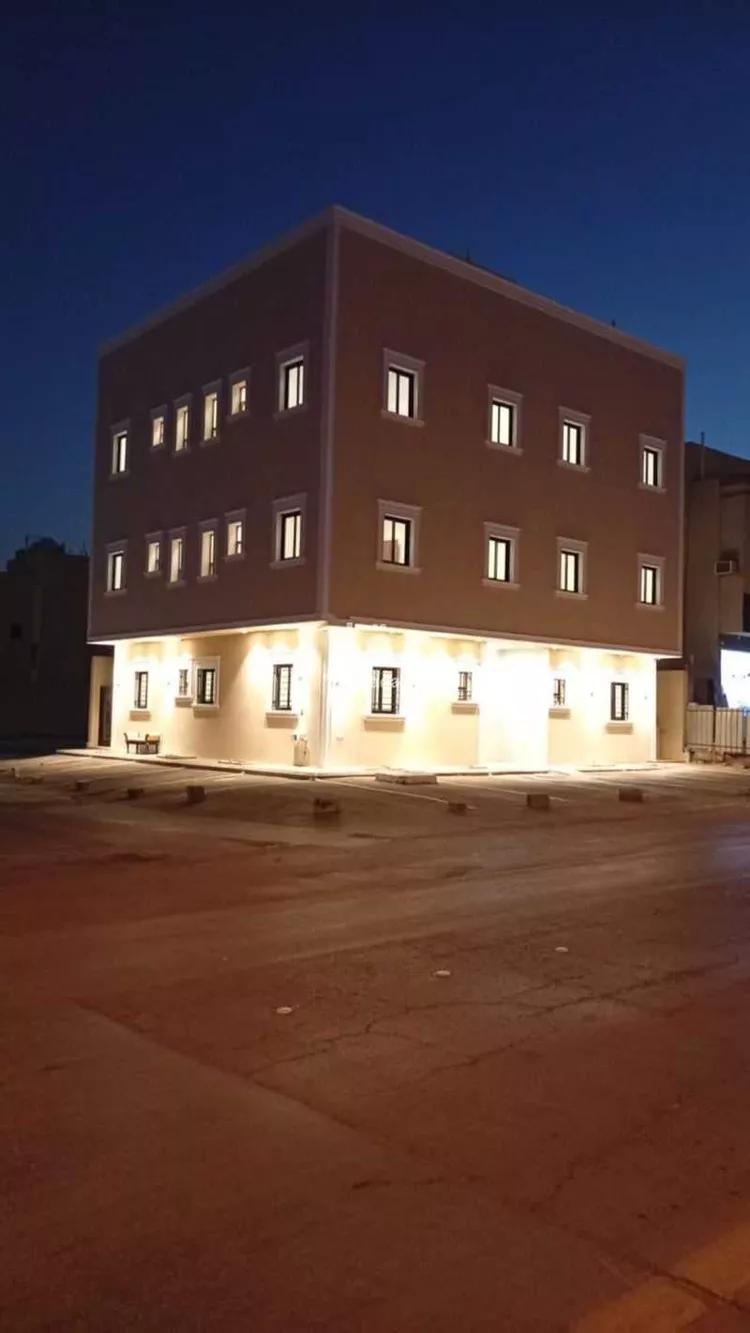 عمارة للبيع في شارع الطائف ، حي ظهرة لبن ، الرياض ، منطقة الرياض