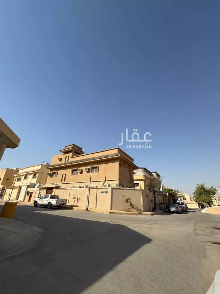 فيلا للبيع في شارع مهنا بن عيسي, حي ظهرة البديعة, مدينة الرياض, منطقة الرياض صورة 4