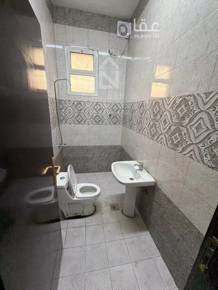 عمارة للإيجار في شارع الصحابة, حي إشبيلية, مدينة الرياض, منطقة الرياض 19