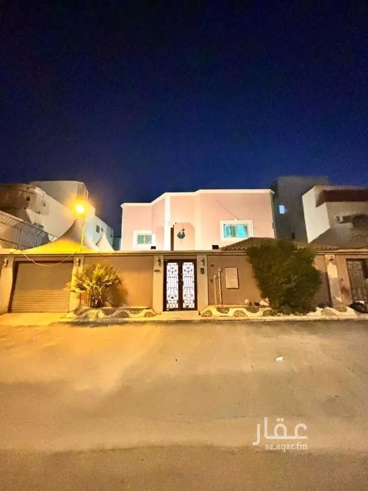 فيلا للبيع في شارع الطرفة, حي إشبيلية, مدينة الرياض, منطقة الرياض صورة 3