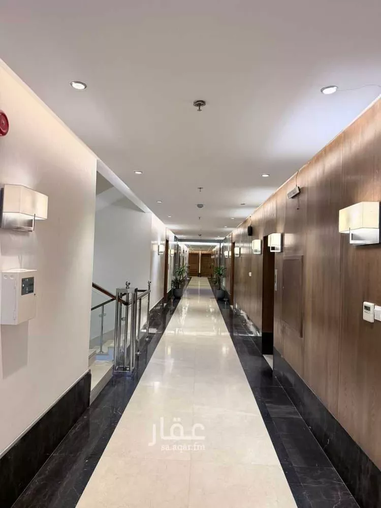 شقة للبيع في شارع الامير مقرن بن عبدالعزيز, حي مغرزات, مدينة الرياض, منطقة الرياض 15
