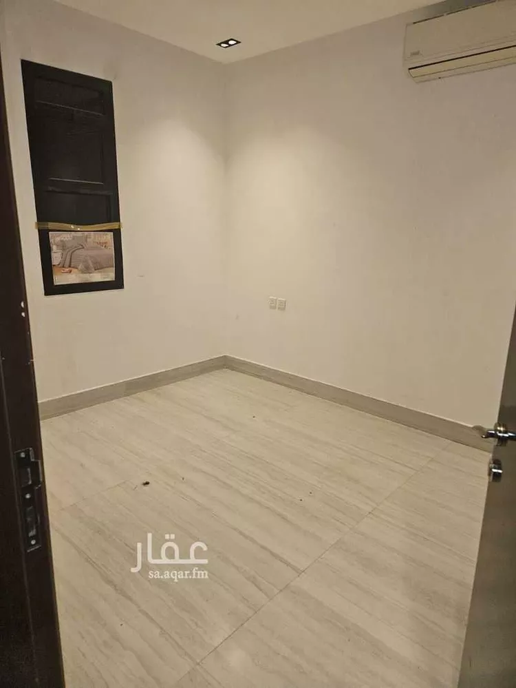 فيلا للإيجار في شارع أحمد الدارميّ, حي العريجاء الغربي, مدينة الرياض, منطقة الرياض صورة 4