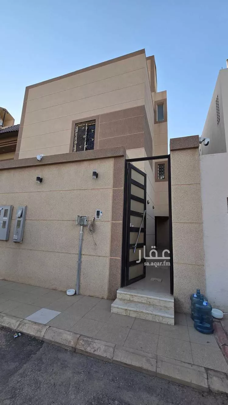 دور للإيجار في شارع شهيد الدين ثم الوطن ياسر حسب الله المو, حي الشهداء, مدينة الرياض, منطقة الرياض 1 صورة