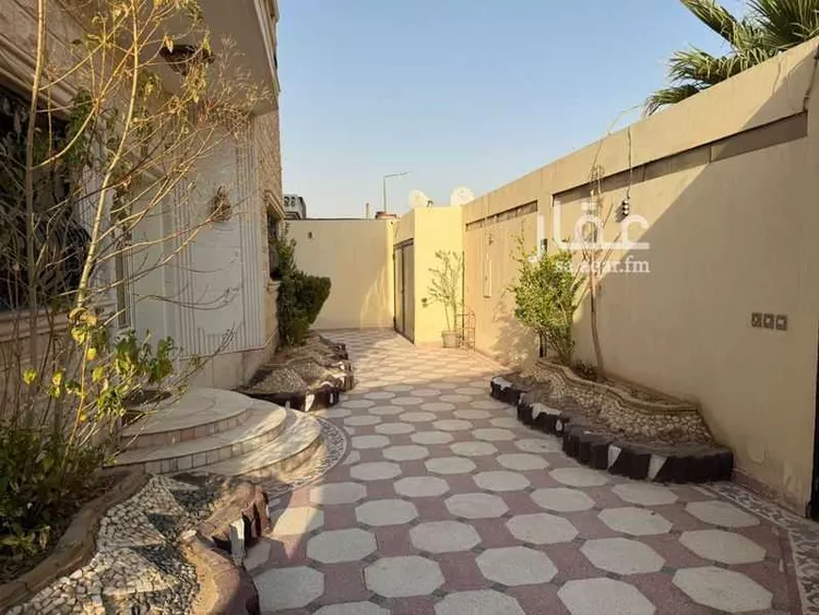 فيلا للبيع في شارع شهيد الدين ثم الوطن براك علي الحارثي, حي الشهداء, مدينة الرياض, منطقة الرياض صورة 3
