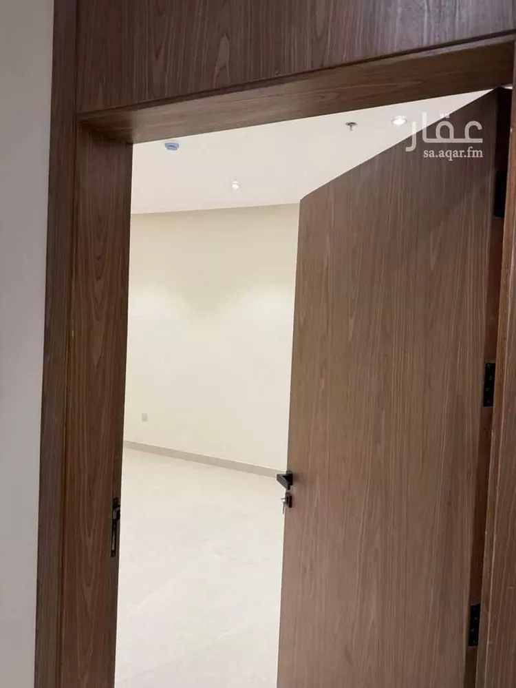 عمارة للإيجار في شارع علي بن سليمان, حي القيروان, مدينة الرياض, منطقة الرياض صورة 3