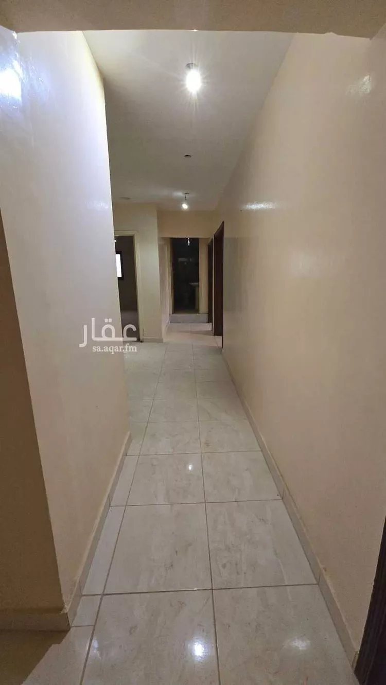 فيلا للبيع في شارع الدفاع, حي إشبيلية, مدينة الرياض, منطقة الرياض صورة 5