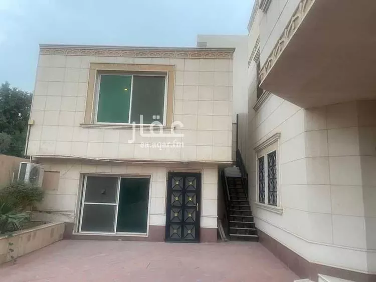 فيلا للبيع في شارع عبدالله بن الأرقم, حي الملك فهد, مدينة الرياض, منطقة الرياض صورة 2