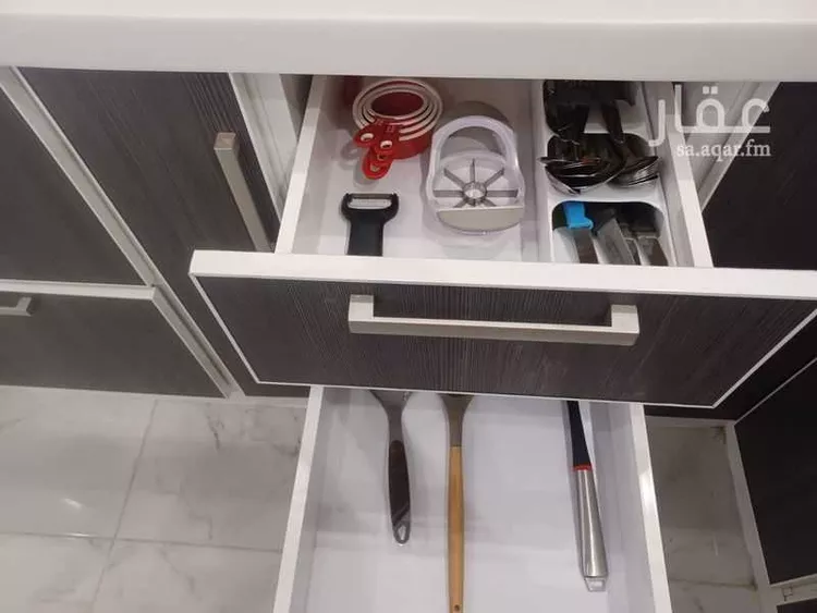 عمارة للبيع في شارع فيض الرحمة, حي الرويس, مدينة جدة, منطقة مكة المكرمة 8