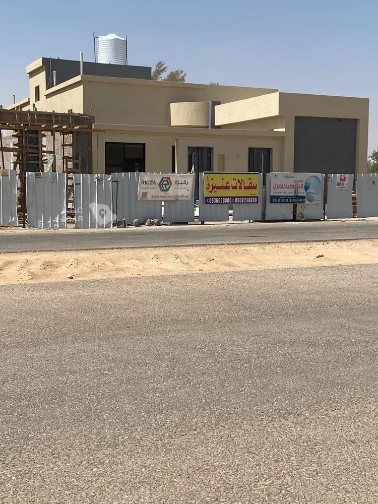 فيلا للبيع في شارع احمد بن حيان , حي العونية, مدينة عنيزة, منطقة القصيم صورة 5