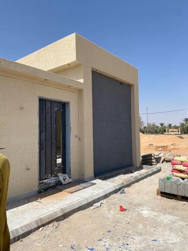 فيلا للبيع في شارع احمد بن حيان , حي العونية, مدينة عنيزة, منطقة القصيم صورة 3