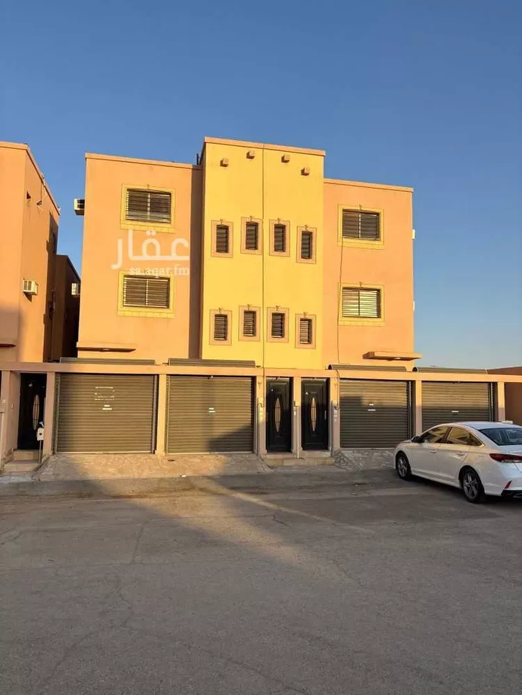 عمارة للبيع في شارع حرب بن أبي العالية, حي الريان, مدينة عنيزه, منطقة القصيم