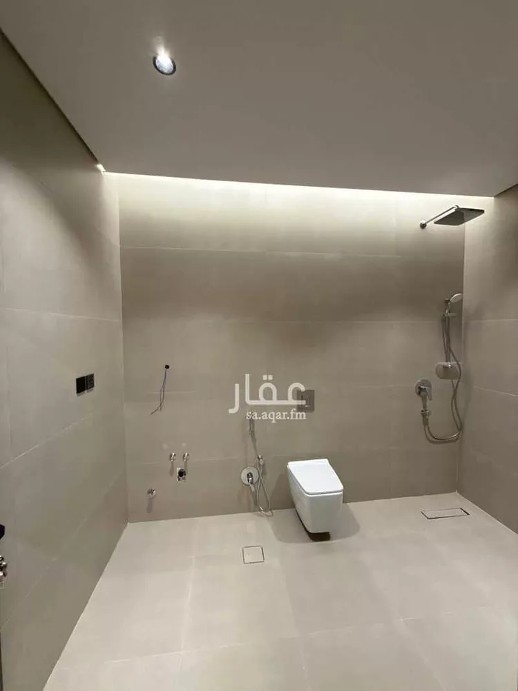 فيلا للبيع في شارع رقم 372, حي الملقا, مدينة الرياض, منطقة الرياض 8