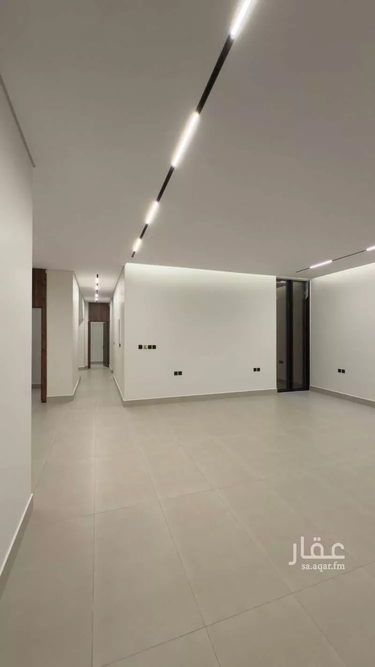 فيلا للبيع في شارع رقم 372, حي الملقا, مدينة الرياض, منطقة الرياض صورة 3