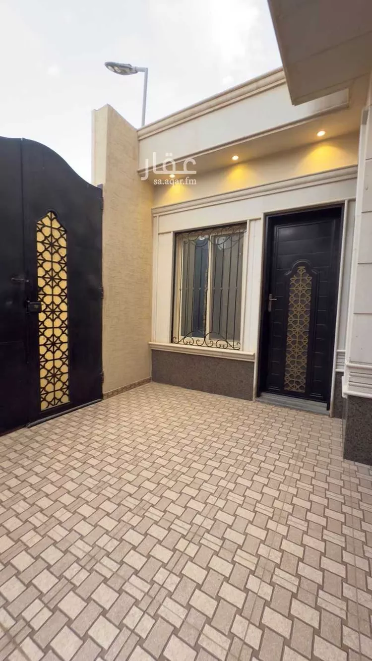 فيلا للإيجار في شارع أبي عبدالله بن تيمية ، حي المهدية ، الرياض ، منطقة الرياض صورة 2